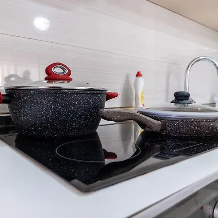 8home Апартаменты *